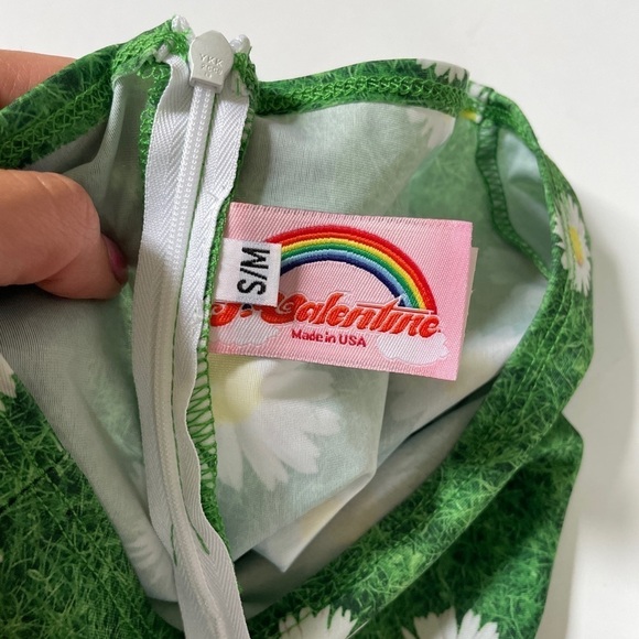 J. Valentine Daisy and Green Grass Booty Shorts - Picture 6 of 7